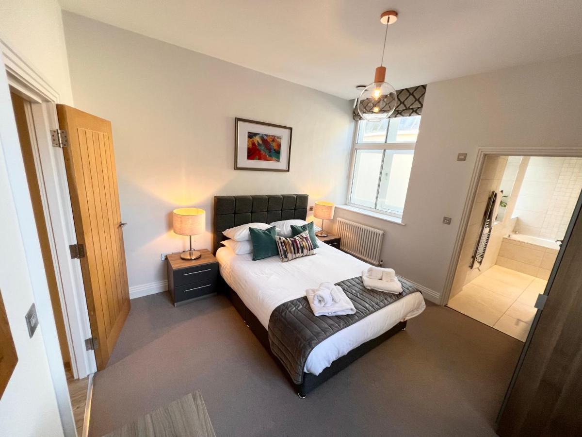 Urban Living'S - Windsor Castle Luxury Apartments Экстерьер фото